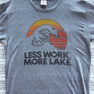 The Mitten State Uni-sex Gray Graphic Tee with Wave Design, Size Medium